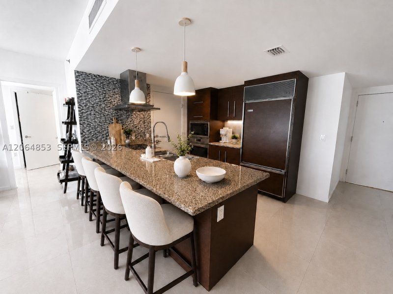 Comprar apartamento no Icon Brickell Tower II 411