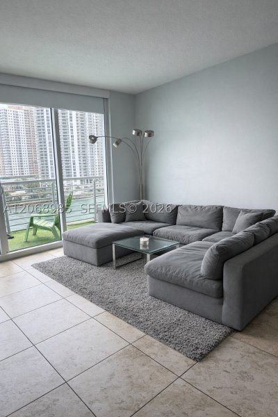 Alquiler de apartamento en One Miami West Tower 1005