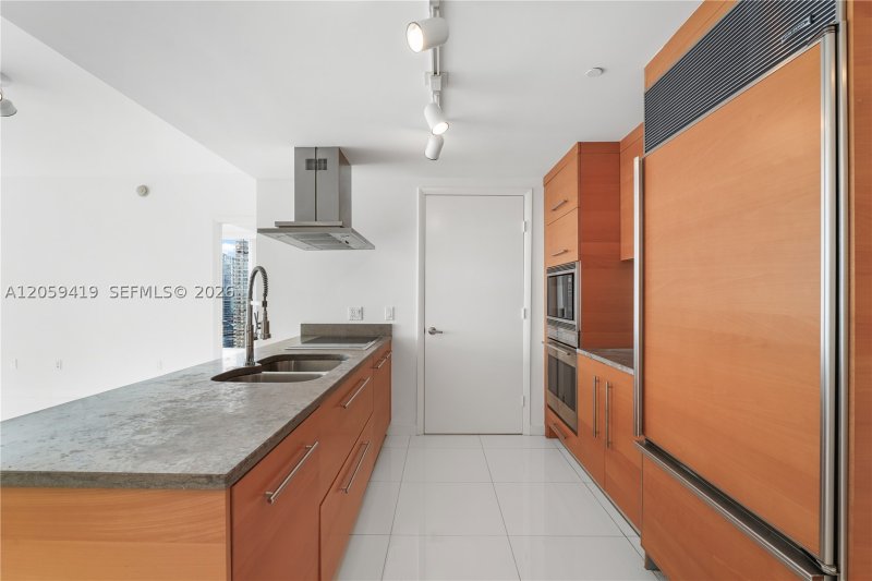 Alquiler de apartamento en Icon Brickell Tower II 3311
