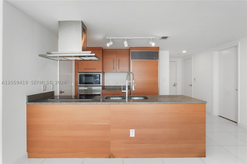Alquiler de apartamento en Icon Brickell Tower II 3311