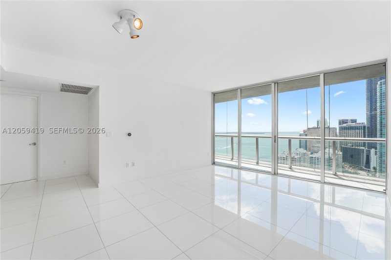 Icon Brickell Tower II Apt #3311