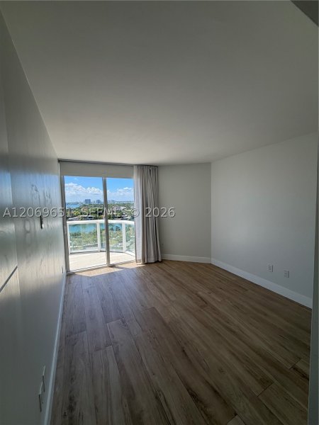 Apartment for rent at Akoya 1407