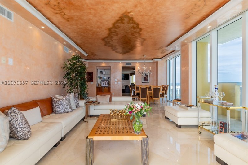 Condo for sale at Acqualina Resort & Spa 4001