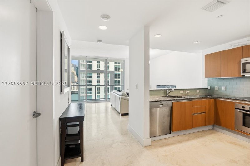 Avenue on Brickell 1050 Tower Apt #2112