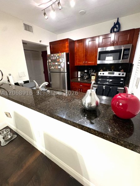 Property photo # 6
