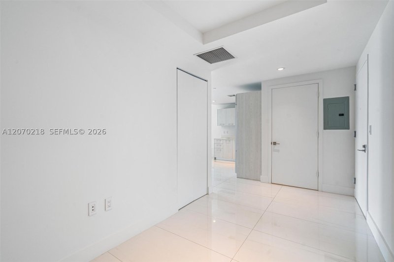 Alquiler de apartamento en Brickell Heights East 2002