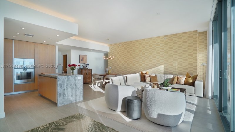 Comprar apartamento no Five Park Miami Beach 3605