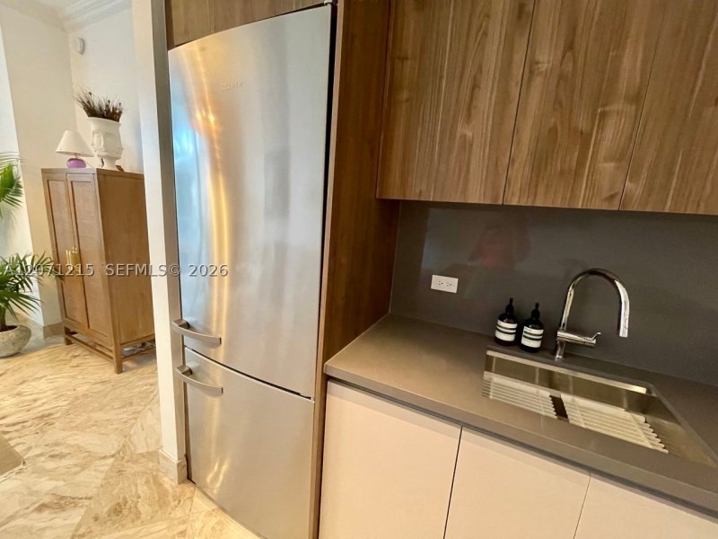Alquiler de apartamento en Midtown Miami 2 H0806