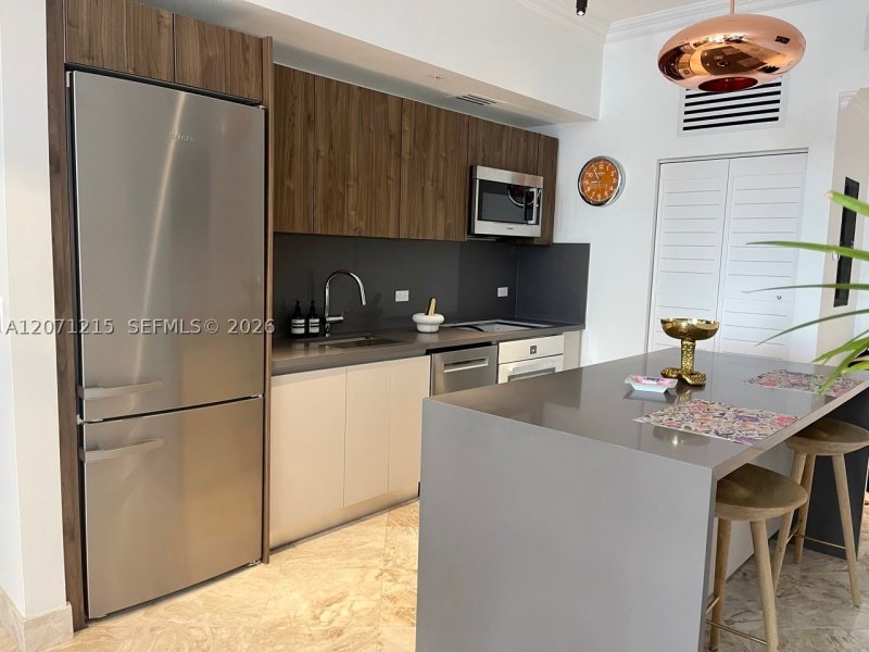 Alquiler de apartamento en Midtown Miami 2 H0806