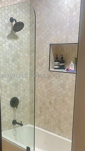 Alquiler de apartamento en Midtown Miami 2 H0806