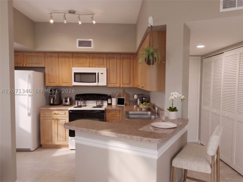 Property photo # 7