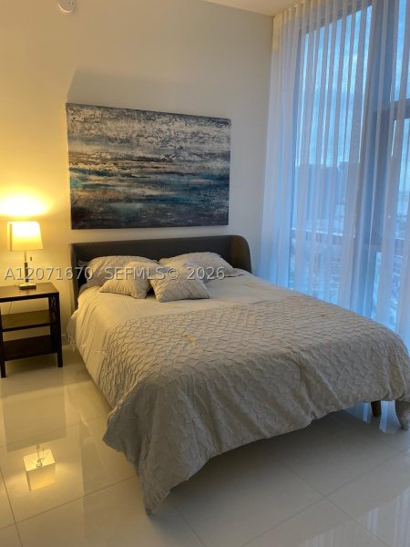 Apartment for rent at Paramount Miami WorldCenter 2501