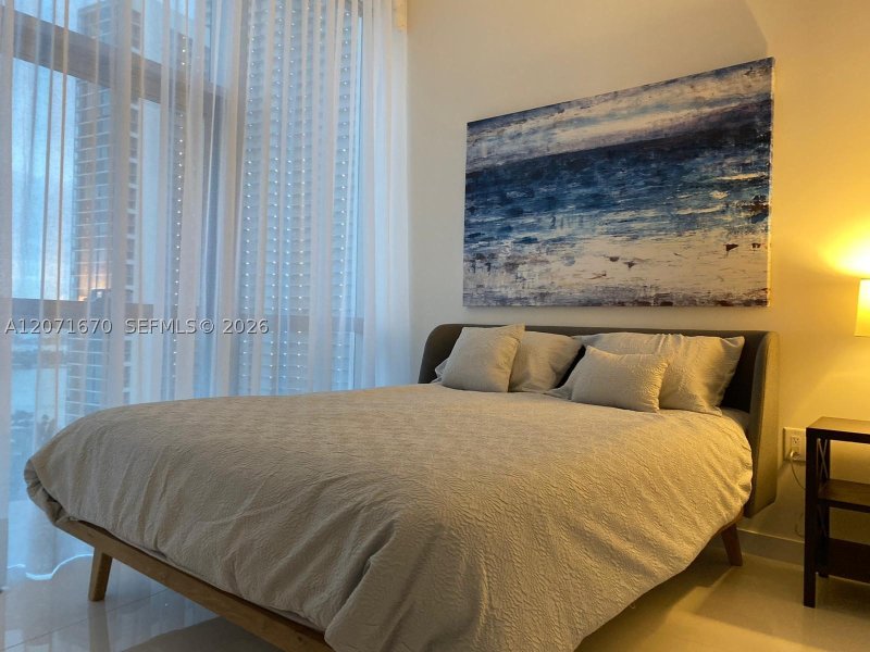 Apartment for rent at Paramount Miami WorldCenter 2501