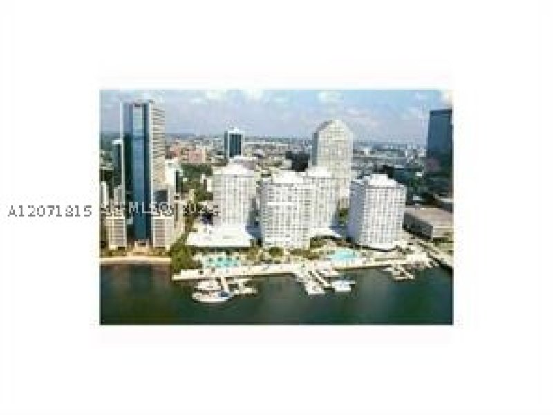 Aluguel de apartamento no Four Ambassadors 809
