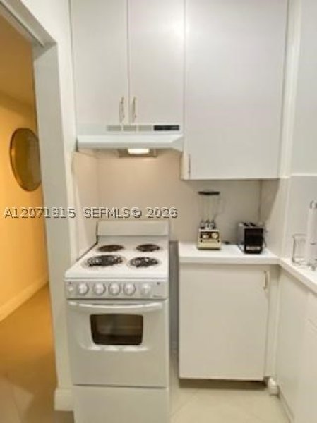 Aluguel de apartamento no Four Ambassadors 809