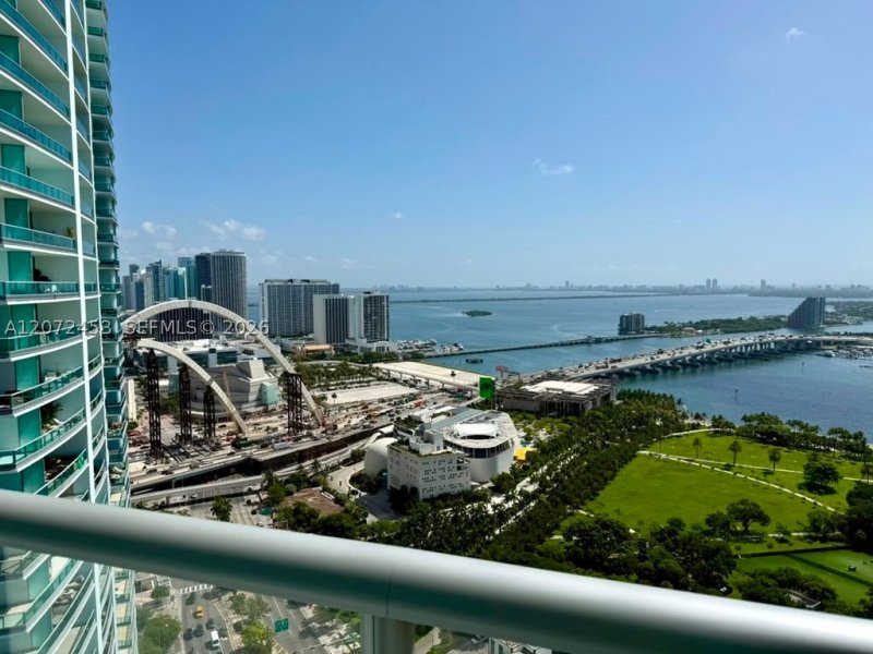 Alquiler de apartamento en Marina Blue 3611
