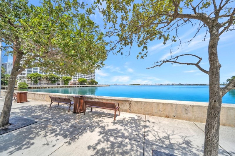 Comprar apartamento no Paramount Bay 708