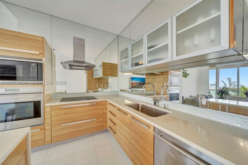 Comprar apartamento no Paramount Bay 708