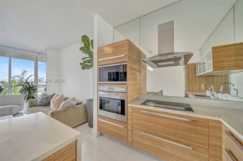 Comprar apartamento no Paramount Bay 708