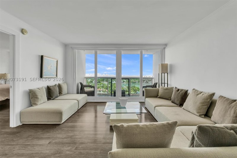 Apartment for rent at Aquasol 15F