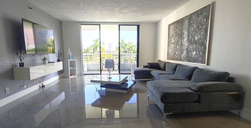 Condo for sale at Parc Central Aventura 517