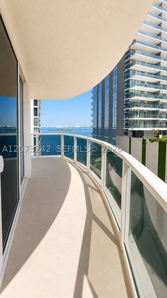 Condo for sale at 23 Biscayne Bay 1103