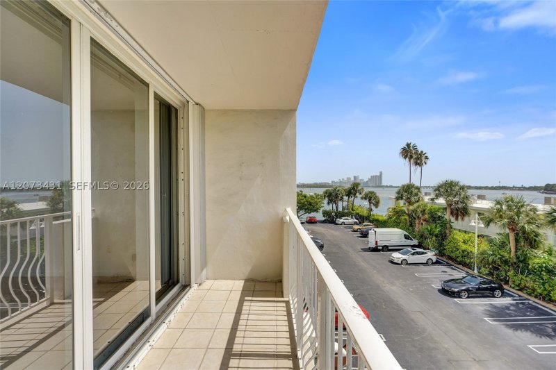 Aluguel de apartamento no Island Pointe 3G