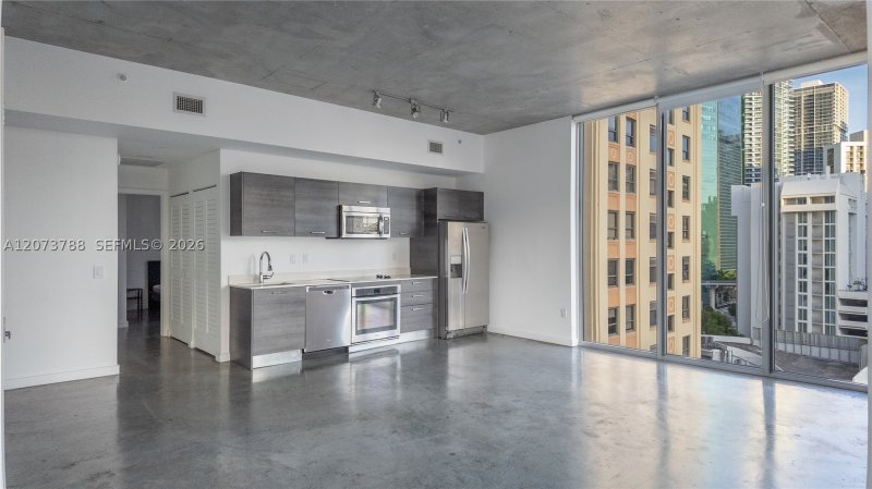 Condo for sale at Centro Condo 811