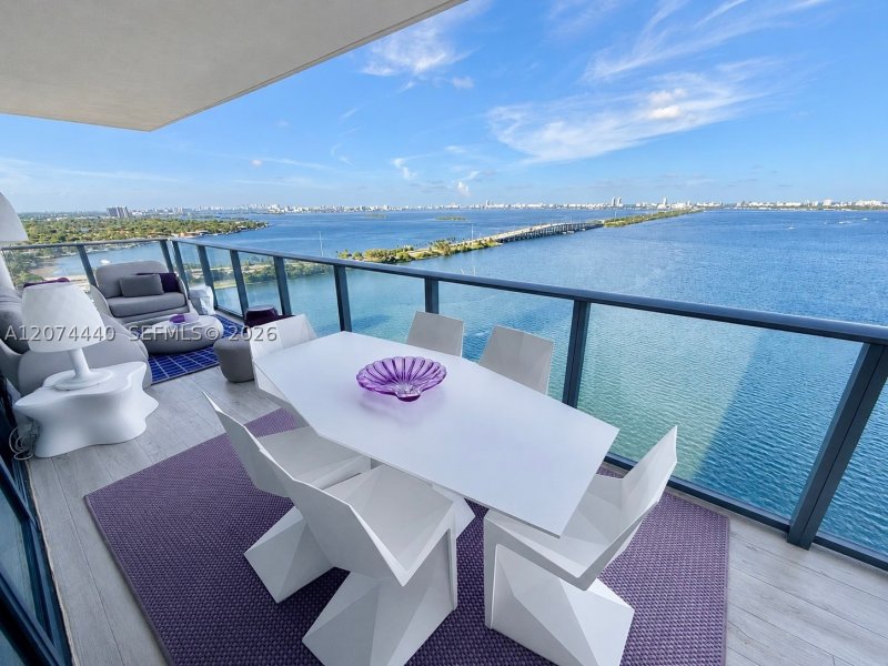 Apartment for rent at One Paraiso 2306