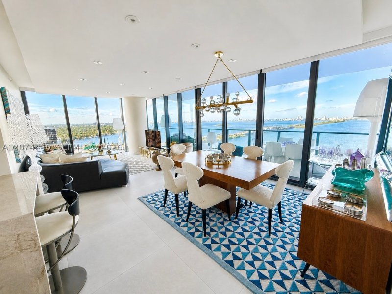 Apartment for rent at One Paraiso 2306