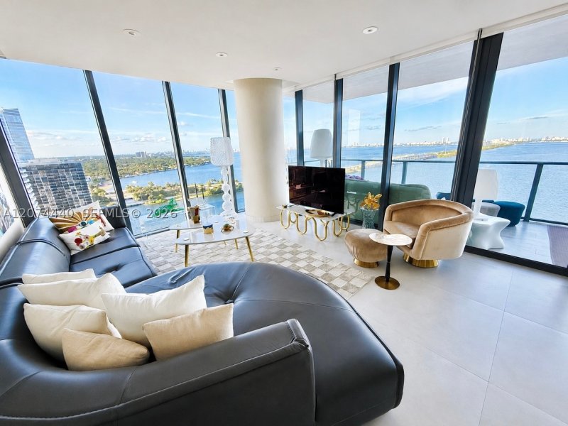 Apartment for rent at One Paraiso 2306