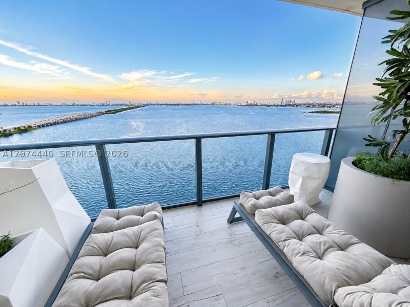 Apartment for rent at One Paraiso 2306