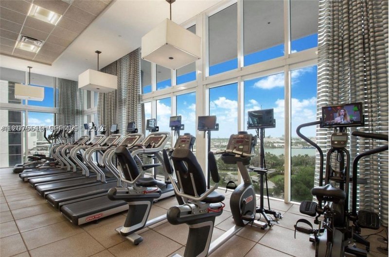 Apartment for rent at 50 Biscayne 5309
