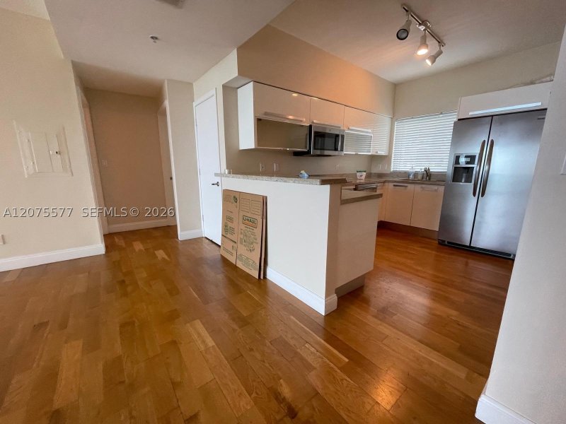 Property photo # 9