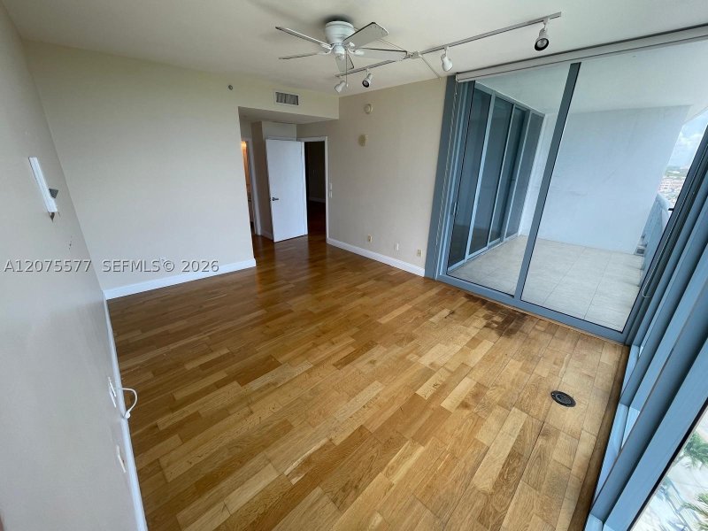Property photo # 11
