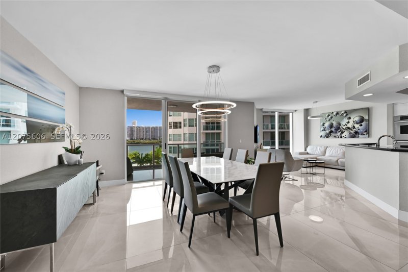 Comprar apartamento no Peninsula II 509