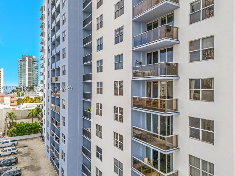 Apartment for rent at 401 Blu 1209