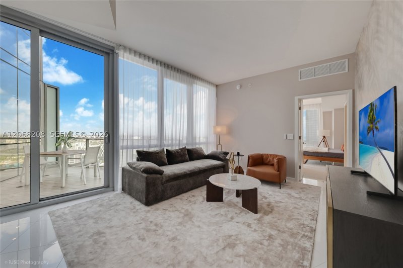 Property photo # 9
