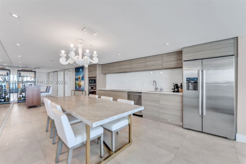 Comprar apartamento en Peloro 609