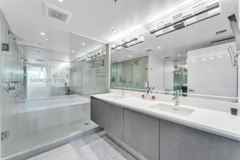 Comprar apartamento en Peloro 609