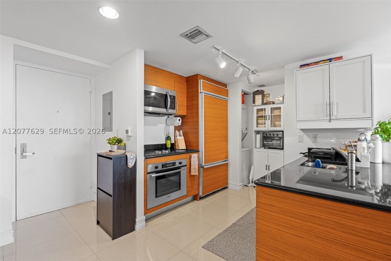 Condo for sale at 50 Biscayne 2507