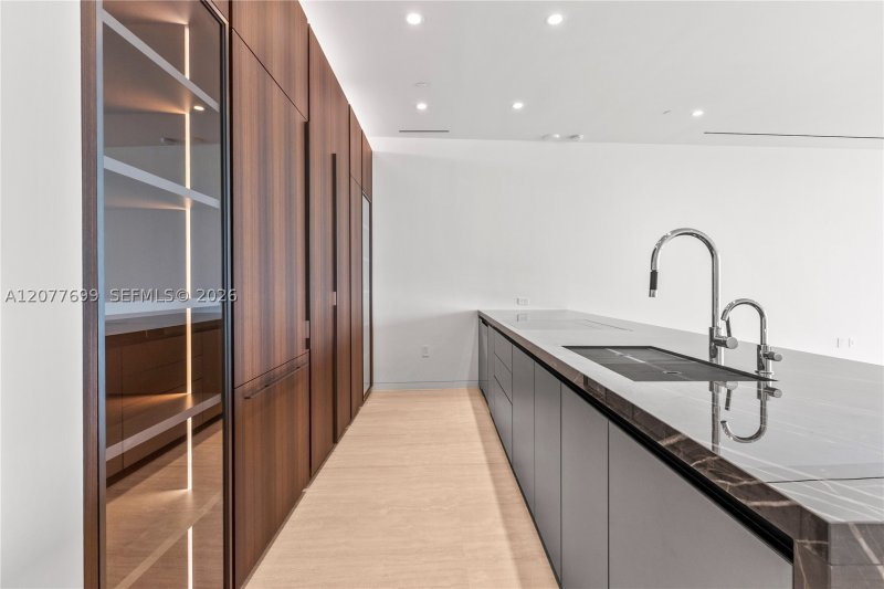 Alquiler de apartamento en Vita at Grove Isle L405