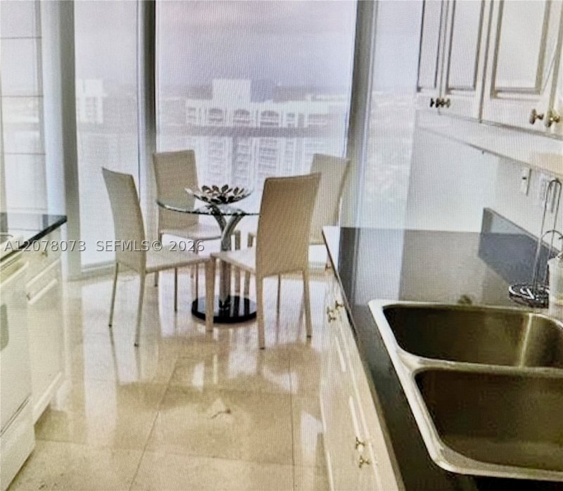 Aluguel de apartamento no South Tower at The Point 2404