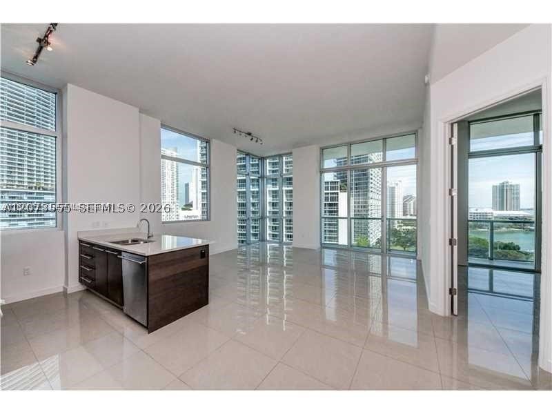 Apartment for rent at 500 Brickell East Tower 1101