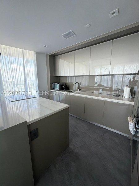 Alquiler de apartamento en Residences by Armani / Casa 2905