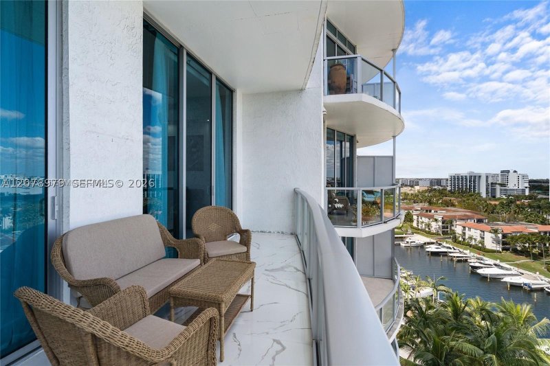 Comprar apartamento en Uptown Marina Lofts 1021