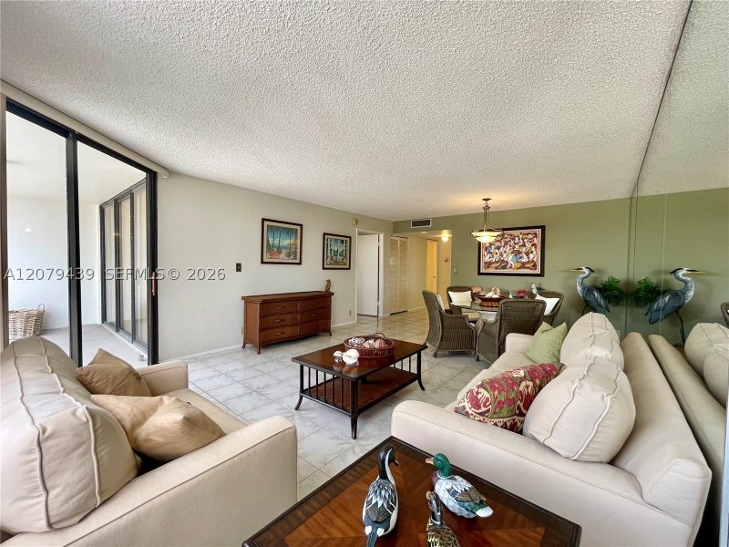 Comprar apartamento no Brickell Place B506