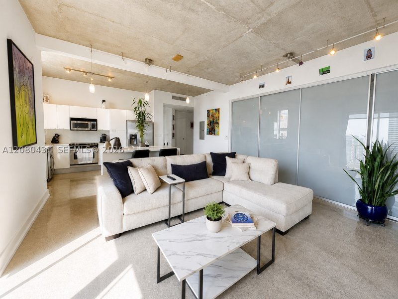 Property photo # 8