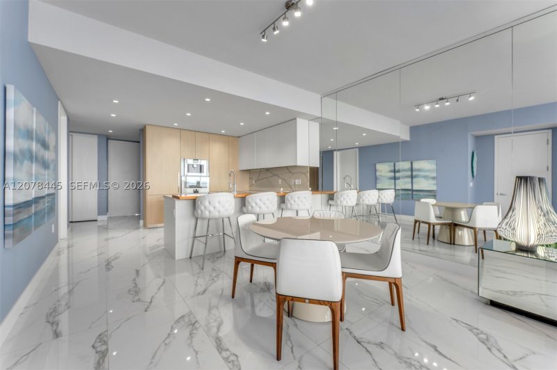 Comprar apartamento en Ritz Carlton Residences Sunny Isles 3803