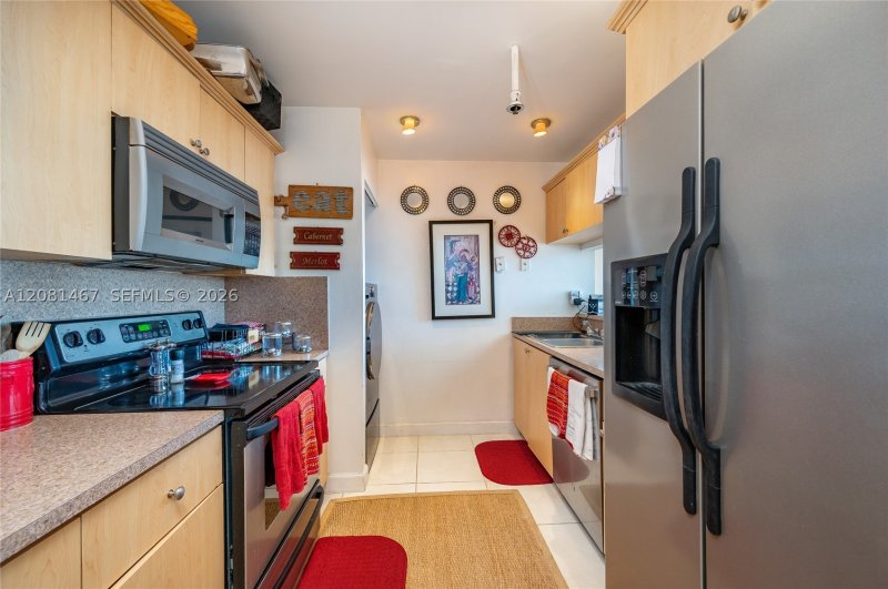 Apartment for rent at Grandview Palace PH224